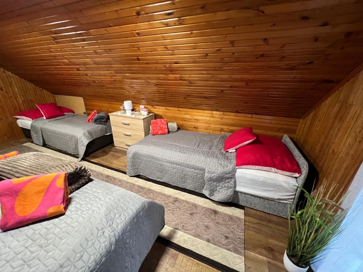 Fuege-fa-haz - Gergelyiugornya Apartmán Vasarosnameny
